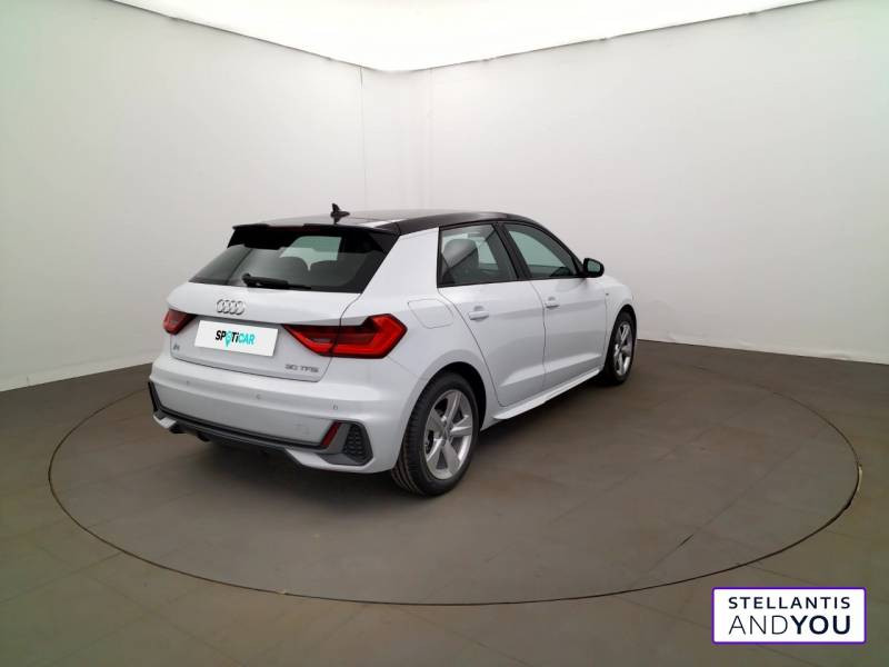 Audi A1 Sportback Sportback 30 TFSI 116 ch S tronic 7 S line  occasion à RILLIEUX LA PAPE - photo n°5