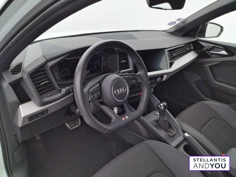 Audi A1 Sportback Sportback 30 TFSI 116 ch S tronic 7 S line  occasion à RILLIEUX LA PAPE - photo n°9
