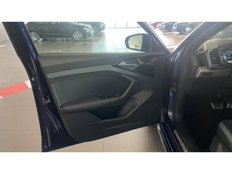 Audi A1 Sportback Sportback 30 TFSI 116 ch S tronic 7 S line  occasion  SAINT-OUEN - photo n6