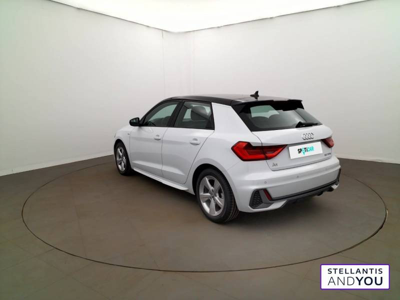 Audi A1 Sportback Sportback 30 TFSI 116 ch S tronic 7 S line  occasion à RILLIEUX LA PAPE - photo n°3