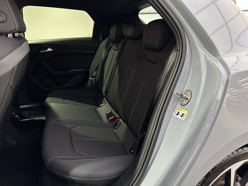 Audi A1 Sportback Sportback 35 TFSI 150 ch S tronic 7 S line  occasion  SAINT-OUEN - photo n10