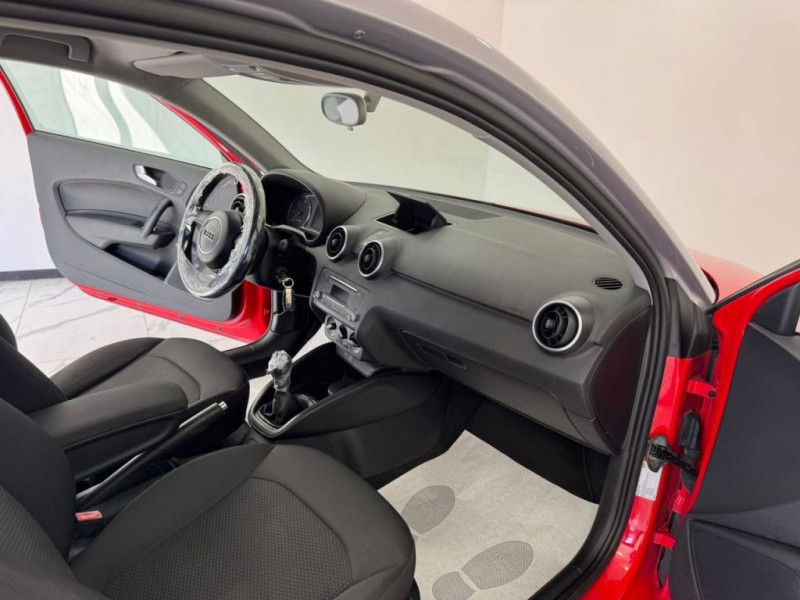Audi A1 1.4 TDI 90 cv-EURO 6 NEOP OK.-GARANTITA- 2015 - photo n°11 Audi A1 1.4 TDI 90 cv-EURO 6 NEOP OK.-GARANTITA-  occasion à L'Union - photo n°11
