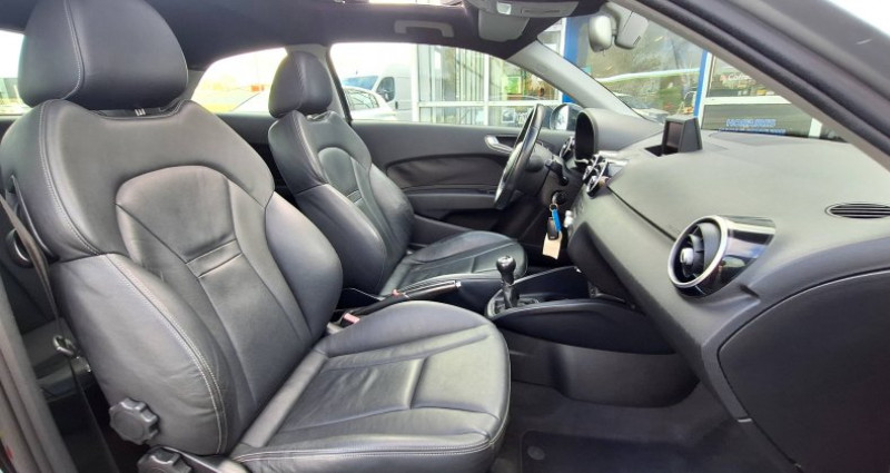 Audi A1 1.6 TDI 105ch FAP Ambition 2011 - photo n°3 Audi A1 1.6 TDI 105ch FAP Ambition  occasion à Mortagne-sur-Sèvre - photo n°3
