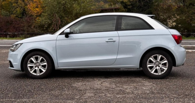 Audi A1 1.6 TDI 90 Ambiente S tronic 2013 - photo n°4 Audi A1 1.6 TDI 90 Ambiente S tronic  occasion à Challes-les-Eaux - photo n°4