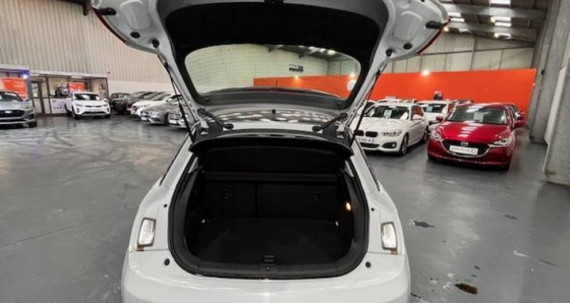 Audi A1 1.6 TDI 90ch FAP Urban Sport S tronic 7 2014 - photo n°6 Audi A1 1.6 TDI 90ch FAP Urban Sport S tronic 7  occasion à Guipavas - photo n°6