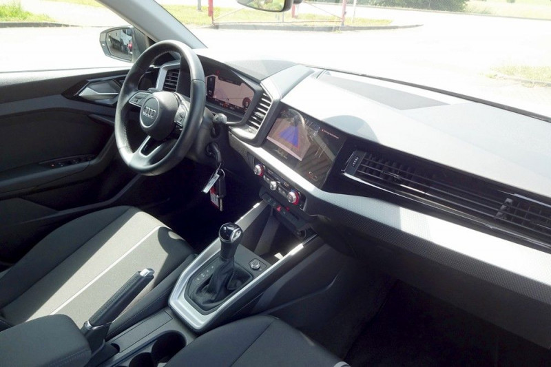 Audi A1 30 TFSI 110 ch BVA  occasion  Beaupuy - photo n3