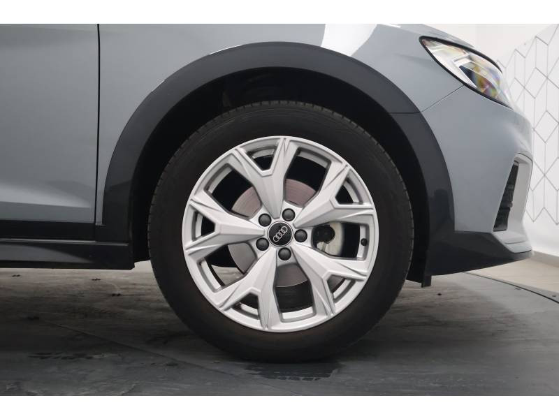 Audi A1 Allstreet 30 TFSI 110 ch S tronic 7 Design Luxe 2022 - photo n°9 Audi A1 Allstreet 30 TFSI 110 ch S tronic 7 Design Luxe  occasion à Lons - photo n°9