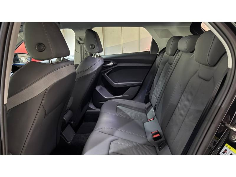 Audi A1 Citycarver 30 TFSI 110 ch S tronic 7 Design Luxe  occasion  Paris - photo n10