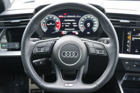Audi A3 Berline 30 TFSI 110  occasion  Beaupuy - photo n9