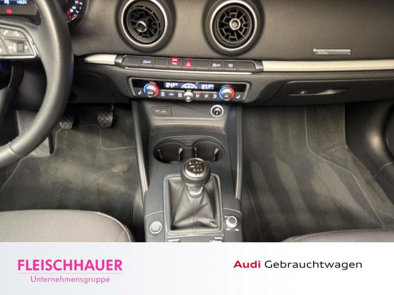 Audi A3 Cabriolet Cabriolet 35 TFSI MATRIX+ACC+NAVI+PDC Vu0026H+CAR 2020 - photo n°13 Audi A3 Cabriolet Cabriolet 35 TFSI MATRIX+ACC+NAVI+PDC Vu0026H+CAR  occasion à L'Union - photo n°13