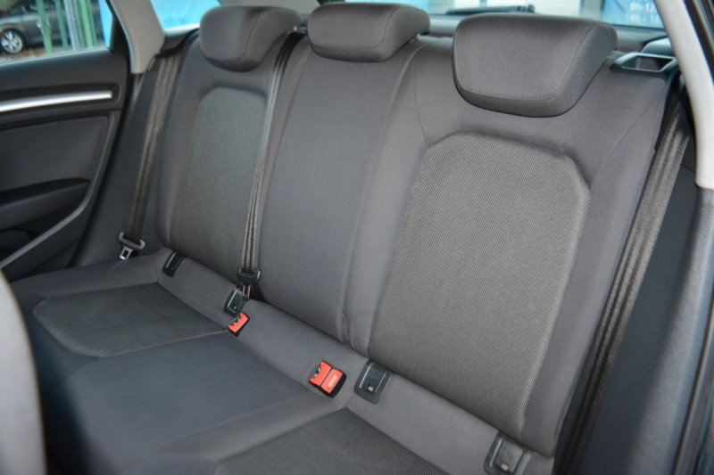 Audi A3 Sportback 1.6 TDI 110CH BUSINESS LINE 2017 - photo n°17 Audi A3 Sportback 1.6 TDI 110CH BUSINESS LINE  occasion à Toulouse - photo n°17