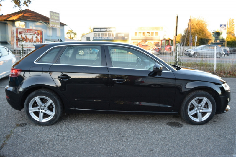 Audi A3 Sportback 1.6 TDI 110CH BUSINESS LINE 2017 - photo n°9 Audi A3 Sportback 1.6 TDI 110CH BUSINESS LINE  occasion à Toulouse - photo n°9