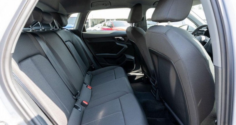 Audi A3 Sportback 30TDI Stronic Navi LED GRA PDC SHZ  - photo n°3 Audi A3 Sportback 30TDI Stronic Navi LED GRA PDC SHZ  occasion à LEIMBACH - photo n°3