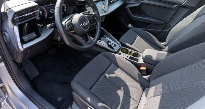 Audi A3 Sportback 30TDI Stronic Navi LED GRA PDC SHZ  - photo n°5 Audi A3 Sportback 30TDI Stronic Navi LED GRA PDC SHZ  occasion à LEIMBACH - photo n°5