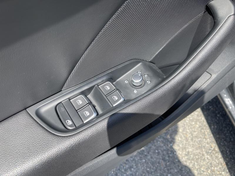 Audi A3 Sportback 35 TFSI 150ch CoD Design luxe S tronic 7 Euro6d-T  occasion  Corbeil-Essonnes - photo n18