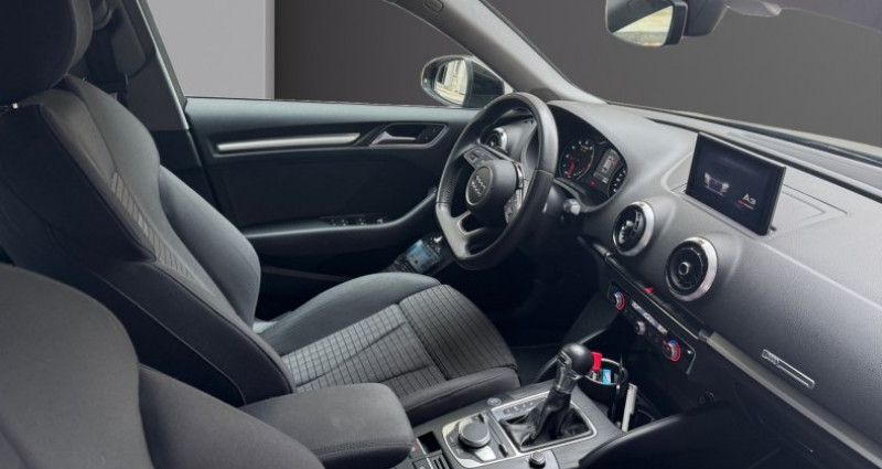 Audi A3 Sportback 35 TFSI CoD 150 S tronic 7 Midnight Series 2019 - photo n°2 Audi A3 Sportback 35 TFSI CoD 150 S tronic 7 Midnight Series  occasion à PARIS - photo n°2