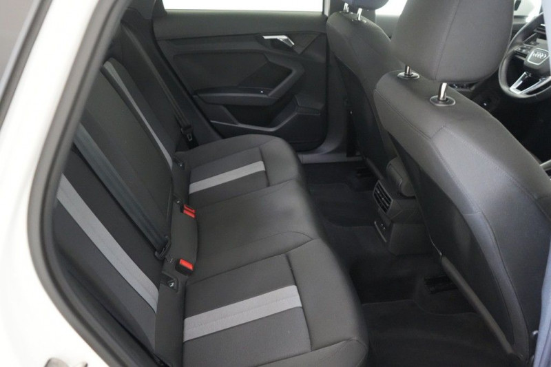 Audi A3 Sportback 40 TFSIe 204 BVA  occasion  Beaupuy - photo n9