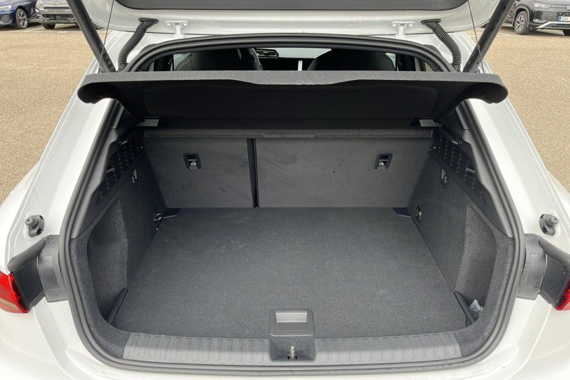 Audi A3 Sportback 45 TFSI E HYBRIDE RECHARGEABLE 272 S TRONIC 6 S LINE  occasion � SAINT-GREGOIRE - photo n�11