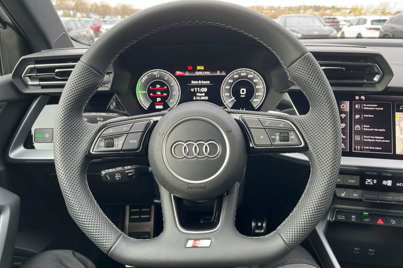 Audi A3 Sportback 45 TFSI E HYBRIDE RECHARGEABLE 272 S TRONIC 6 S LINE  occasion � SAINT-GREGOIRE - photo n�13