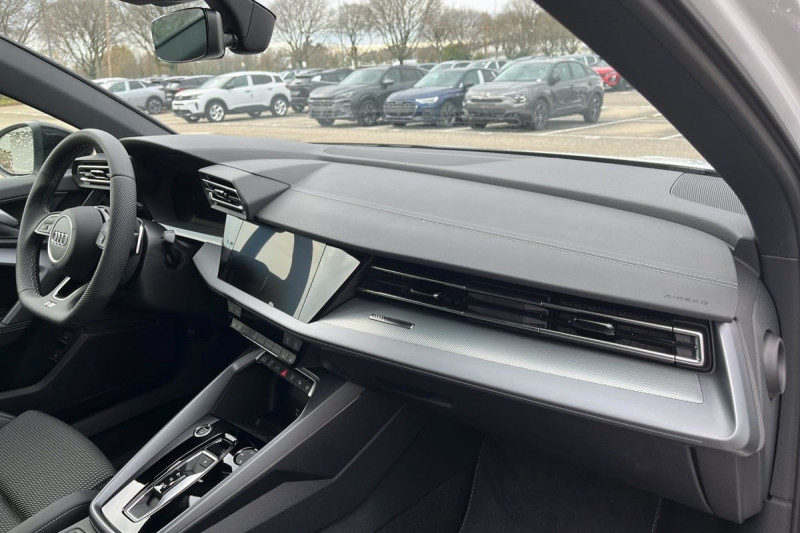 Audi A3 Sportback 45 TFSI E HYBRIDE RECHARGEABLE 272 S TRONIC 6 S LINE  occasion � SAINT-GREGOIRE - photo n�12