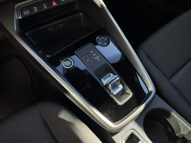 Audi A3 Sportback A3 Sportback 30 TDI 116 S tronic 7 Business line 5p  occasion � Onet-le-Ch�teau - photo n�15