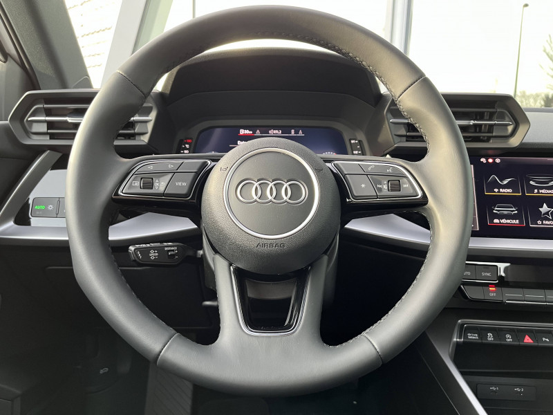 Audi A3 Sportback A3 Sportback 30 TFSI Mild Hybrid 110 S tronic 7 Business Exe  occasion  Onet-le-Chteau - photo n20