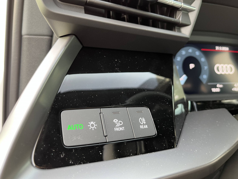 Audi A3 Sportback A3 Sportback 30 TFSI Mild Hybrid 110 S tronic 7 Business Exe  occasion  Onet-le-Chteau - photo n8