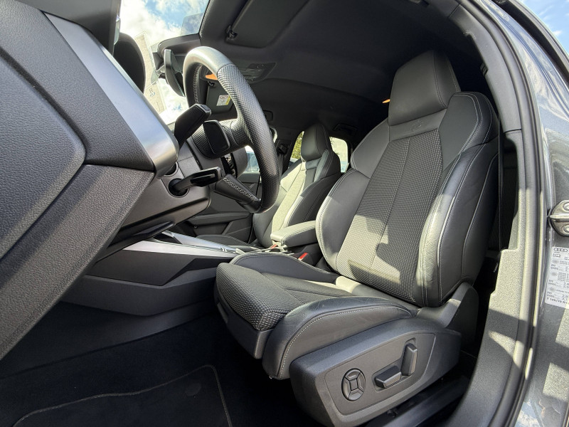 Audi A3 Sportback A3 Sportback 35 TDI 150 S tronic 7 S line 5p  occasion  Onet-le-Chteau - photo n4