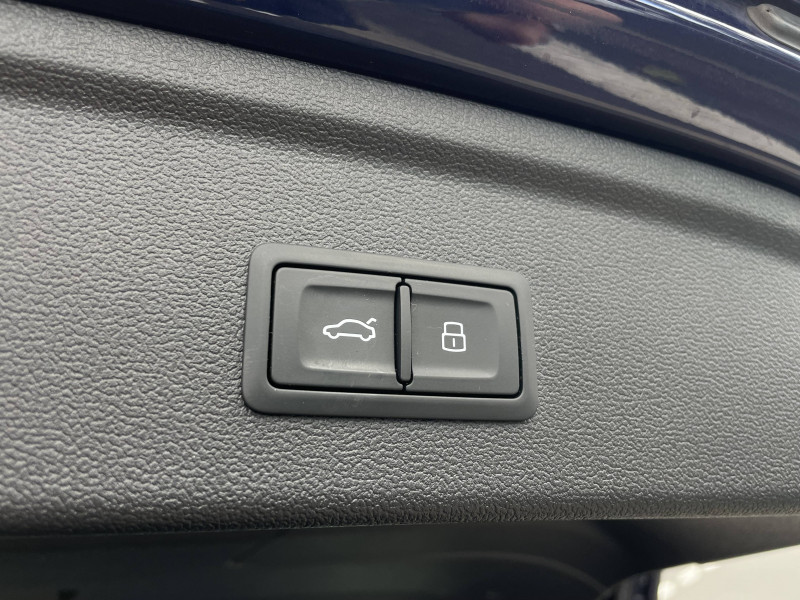 Audi A3 Sportback A3 Sportback 35 TDI 150 S tronic 7 S Line 5p  occasion  Onet-le-Chteau - photo n8
