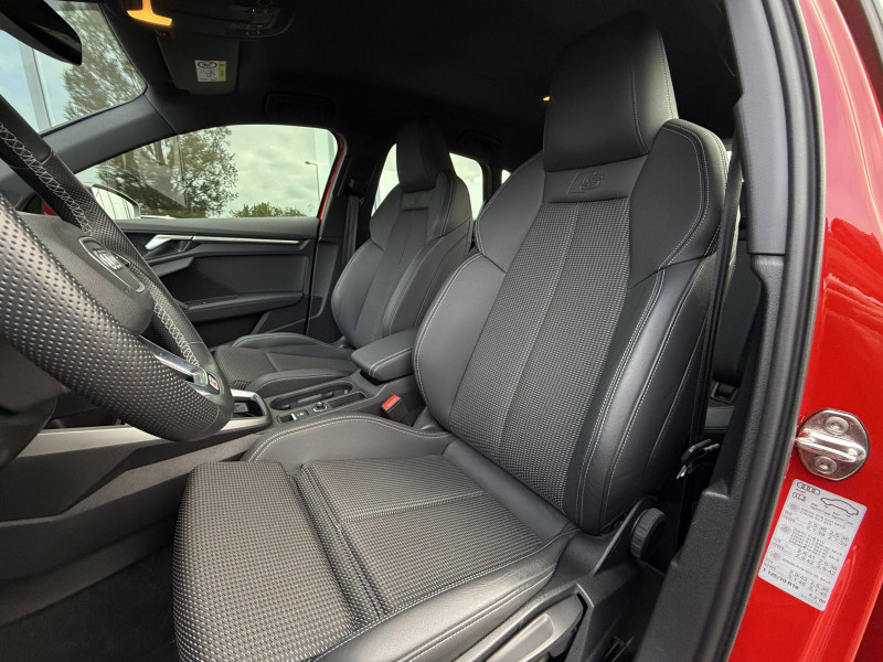 Audi A3 Sportback A3 Sportback 35 TDI 150 S tronic 7 s line 5p  occasion à Onet-le-Chteau - photo n°7