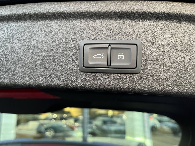 Audi A3 Sportback A3 Sportback 35 TFSI 150 s line 5p  occasion  Onet-le-Chteau - photo n8