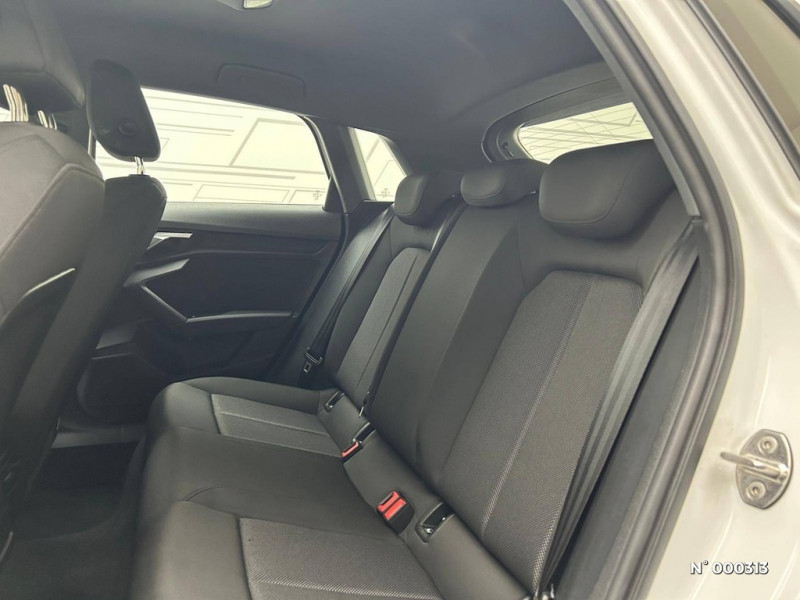 Audi A3 Sportback A3 Sportback 35 TFSI Mild Hybrid 150 S tronic 7 Design  occasion  Brie-Comte-Robert - photo n5