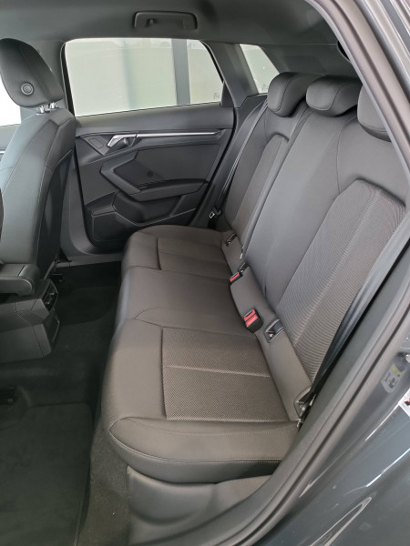 Audi A3 Sportback A3 Sportback 40 TFSIe 204 S tronic 6 Business Executive 5p  occasion à Onet-le-Chteau - photo n°5