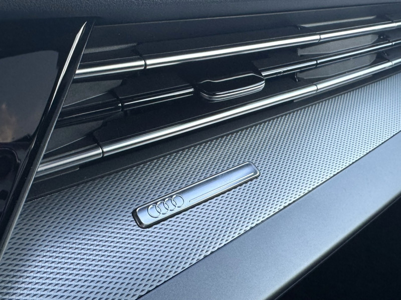 Audi A3 Sportback A3 Sportback TFSI e Hybride rechargeable 204 S tronic 6 S li  occasion � Onet-le-Ch�teau - photo n�15