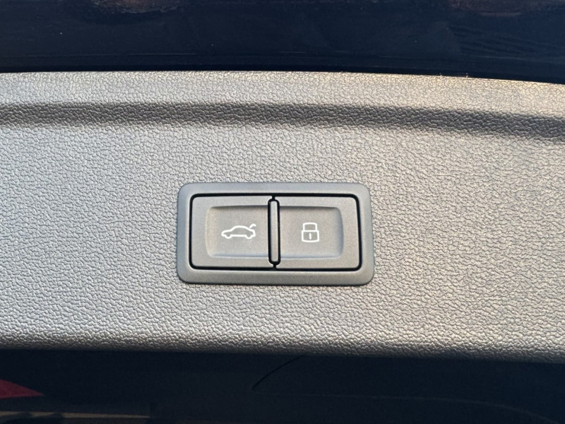 Audi A3 Sportback A3 Sportback TFSI e Hybride rechargeable 204 S tronic 6 S li  occasion � Onet-le-Ch�teau - photo n�16