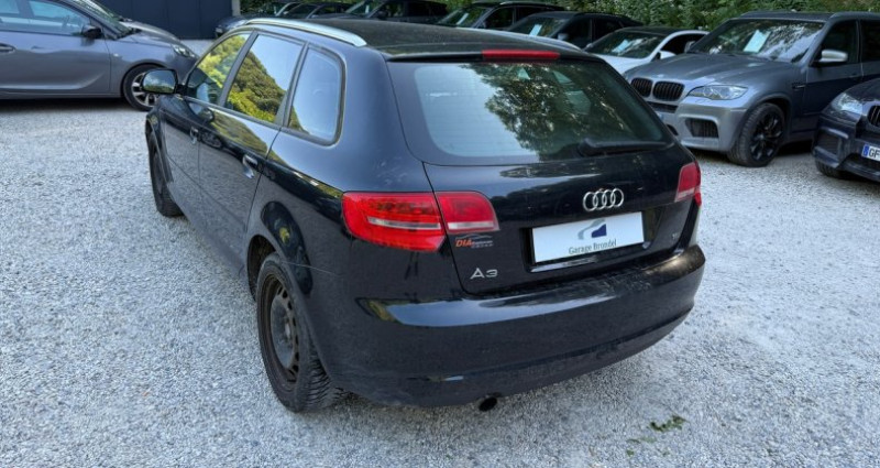 Audi A3 Sportback Sportback 1.6i 102cv BVA Attraction  occasion à Sathonay-Camp - photo n°4