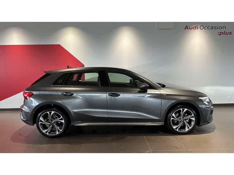 Audi A3 Sportback Sportback 30 TFSI Mild Hybrid 110 S tronic 7 S line  occasion  ROISSY-EN-France - photo n2