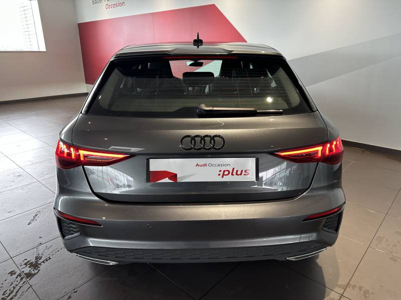 Audi A3 Sportback Sportback 30 TFSI Mild Hybrid 110 S tronic 7 S line  occasion  ROISSY-EN-France - photo n3
