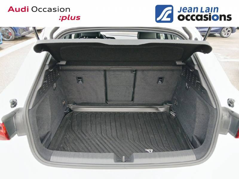 Audi A3 Sportback Sportback 35 TFSI Mild Hybrid 150 S tronic 7 Design Luxe  occasion  Cessy - photo n10