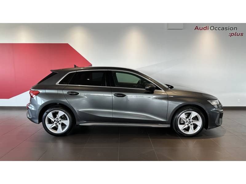 Audi A3 Sportback Sportback 35 TFSI Mild Hybrid 150 S tronic 7 S line  occasion  ROISSY-EN-France - photo n2