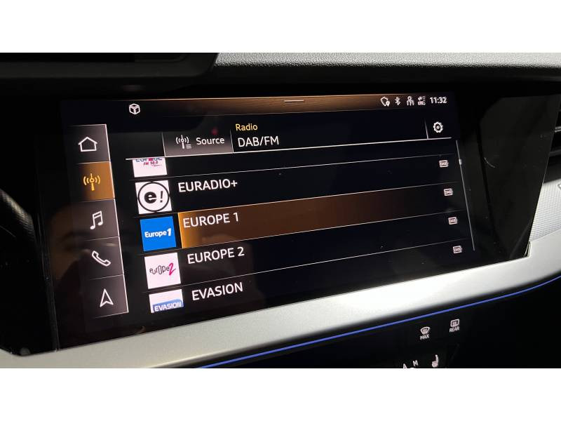 Audi A3 Sportback Sportback 35 TFSI Mild Hybrid 150 S tronic 7 S line  occasion  Paris - photo n8