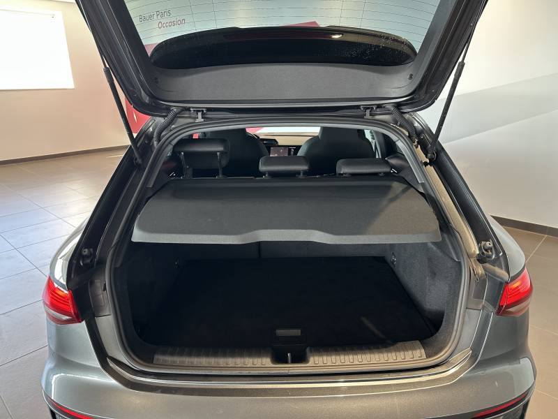Audi A3 Sportback Sportback 35 TFSI Mild Hybrid 150 S tronic 7 S line  occasion  ROISSY-EN-France - photo n4