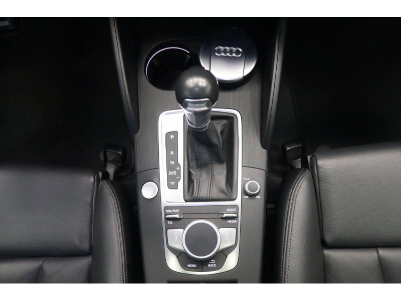 Audi A3 Sportback Sportback 40 e-tron 204 S tronic 6 Design Luxe  occasion  Lescar - photo n10