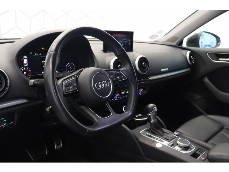 Audi A3 Sportback Sportback 40 e-tron 204 S tronic 6 Design Luxe  occasion  Lescar - photo n4