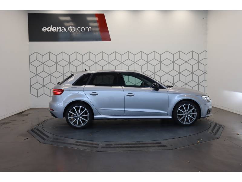 Audi A3 Sportback Sportback 40 e-tron 204 S tronic 6 Design Luxe  occasion  Lescar - photo n3
