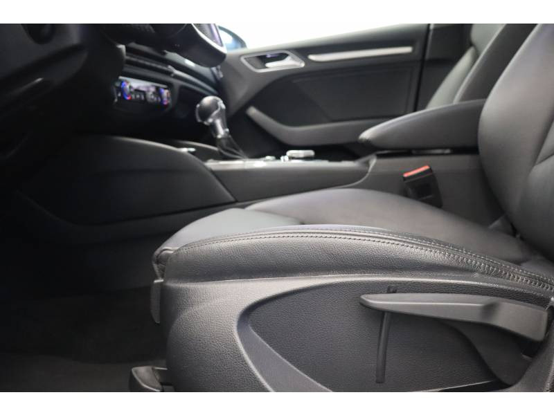 Audi A3 Sportback Sportback 40 e-tron 204 S tronic 6 Design Luxe  occasion  Lescar - photo n5