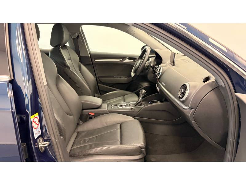 Audi A3 Sportback Sportback 40 e-tron 204 S tronic 6 Design Luxe  occasion � Limoges - photo n�9