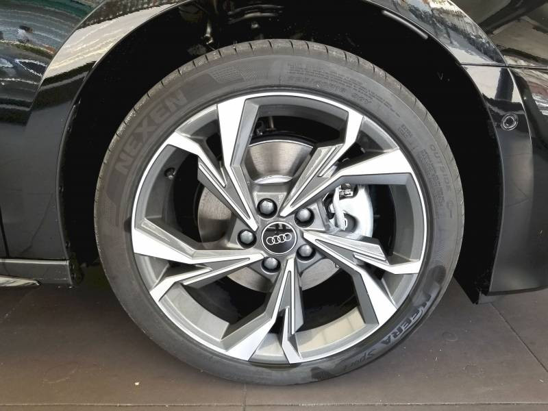 Audi A3 Sportback Sportback 40 TFSI e Hybride rechargeable 204 S tronic 6 S li  occasion à Paris - photo n°4