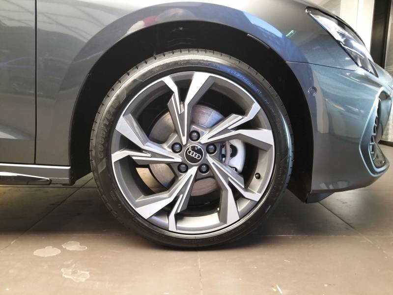 Audi A3 Sportback Sportback 40 TFSI e Hybride rechargeable 204 S tronic 6 S li  occasion à Paris - photo n°4