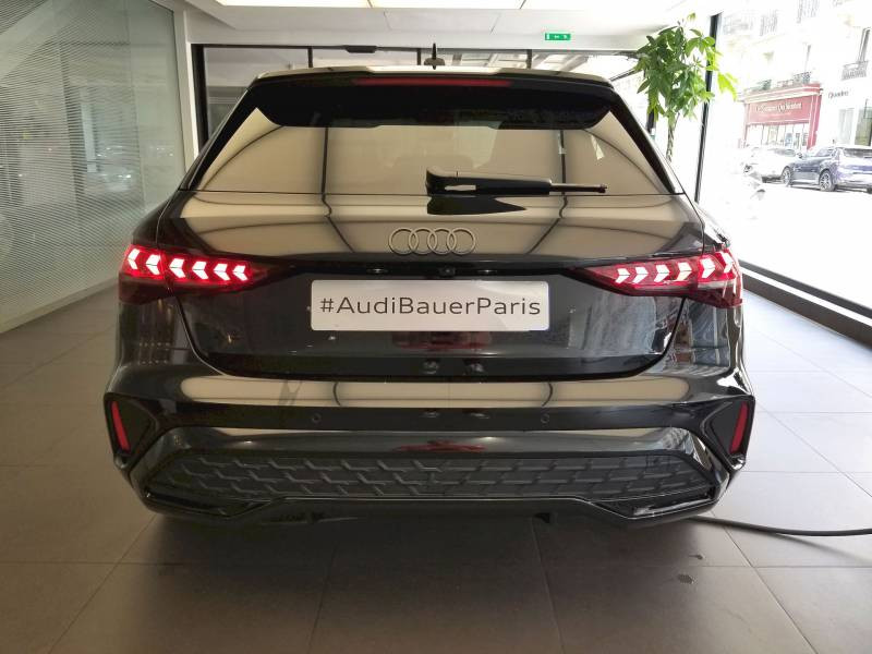 Audi A3 Sportback Sportback 40 TFSI e Hybride rechargeable 204 S tronic 6 S li  occasion à Paris - photo n°6